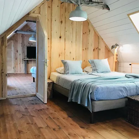 Jaagu-mihkli Muhu Island Landhaus Ridasi